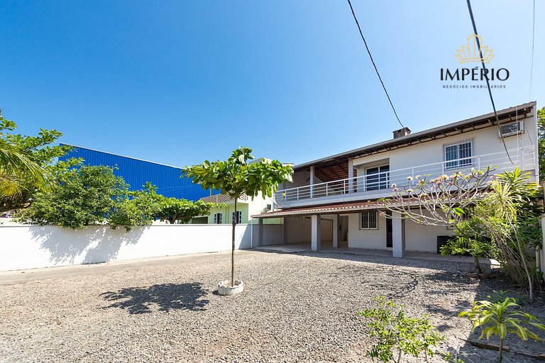 245 - Casa excelente com 4 quartos em Canto Grande