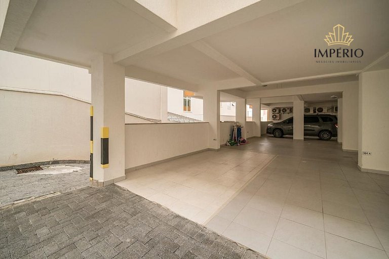 298 - Egídio Pinheiro - Excelente apto a 30m do mar em Bombi