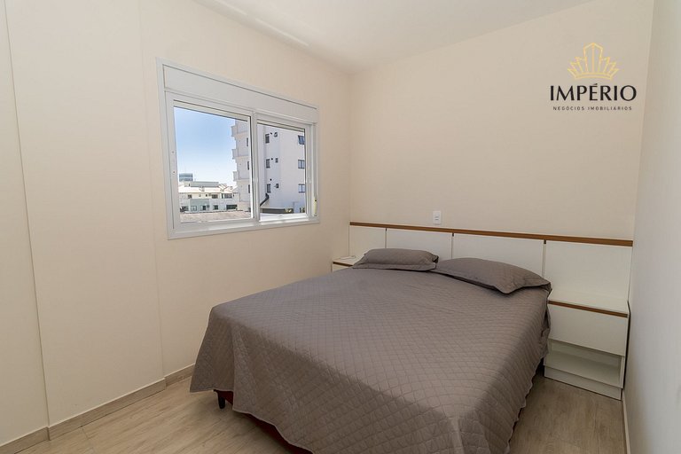 518 - Apartamento com 3 quartos em Bombas