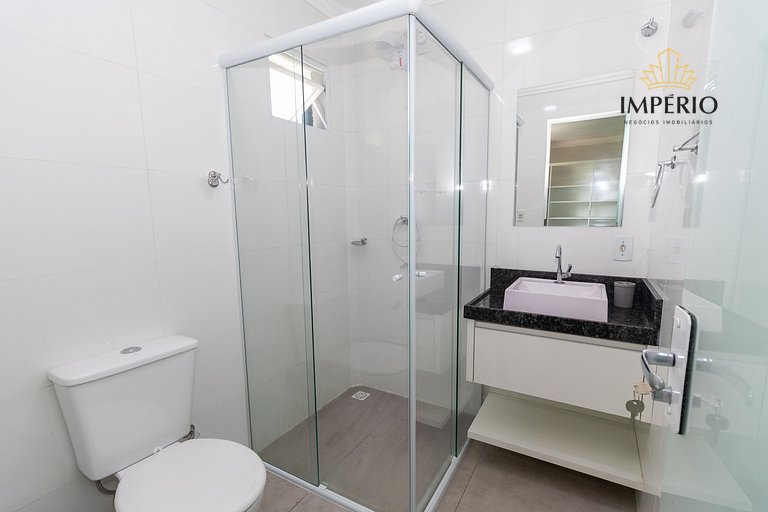 540B - Linda casa com 5 dormitórios á 100m da praia
