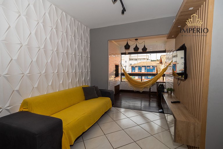 763 - Apartamento 3 dormitórios á 150m da praia de Bombas