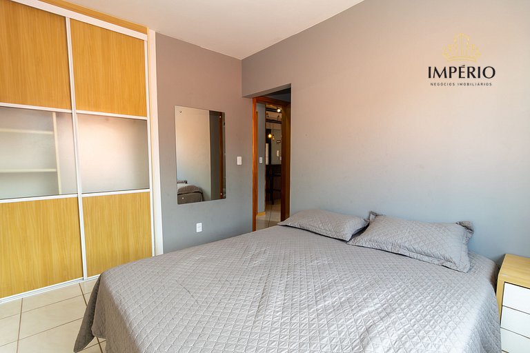 763 - Apartamento 3 dormitórios á 150m da praia de Bombas