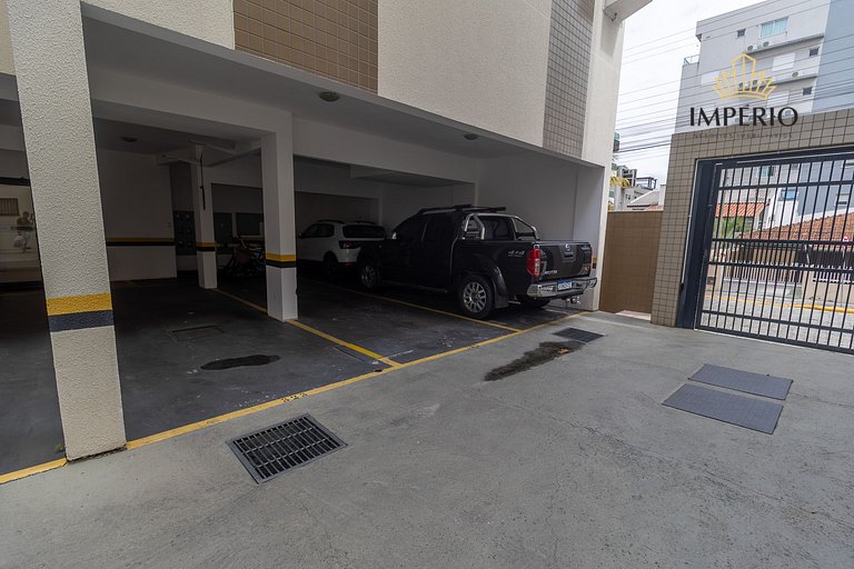 763 - Apartamento 3 dormitórios á 150m da praia de Bombas