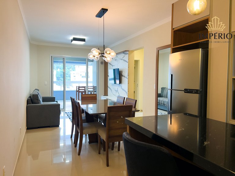 518 - Apartamento com 3 quartos em Bombas