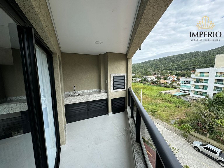 002D - Lindo apartamento na praia de Bombas