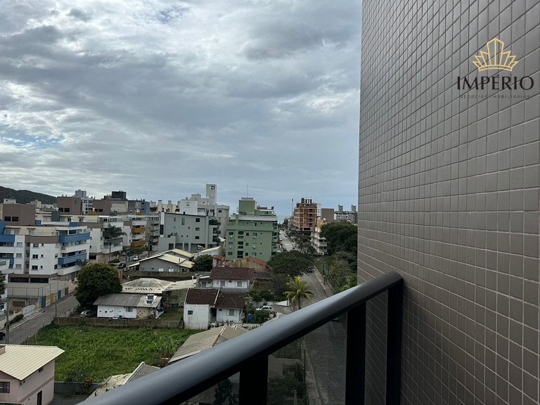 002D - Lindo apartamento na praia de Bombas