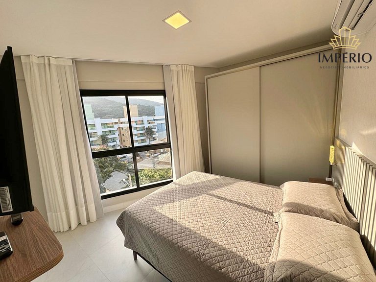 002D - Lindo apartamento na praia de Bombas