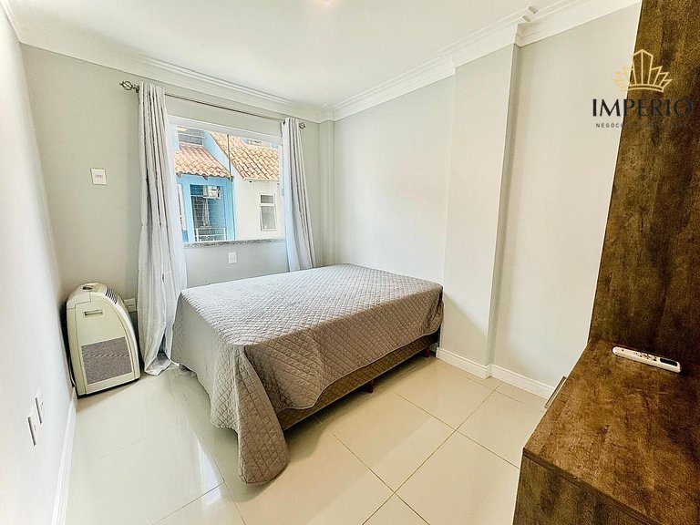 762B - Lindo Apartamento 3 dormitórios na praia de Bombas