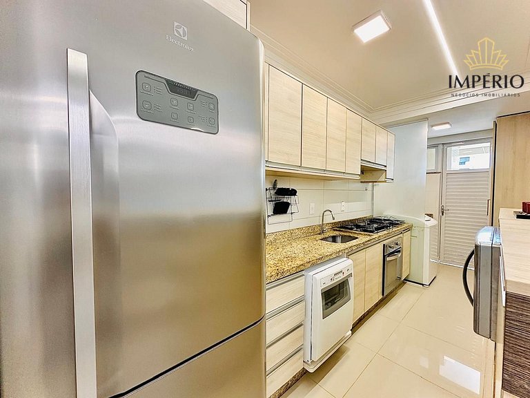 762B - Lindo Apartamento 3 dormitórios na praia de Bombas