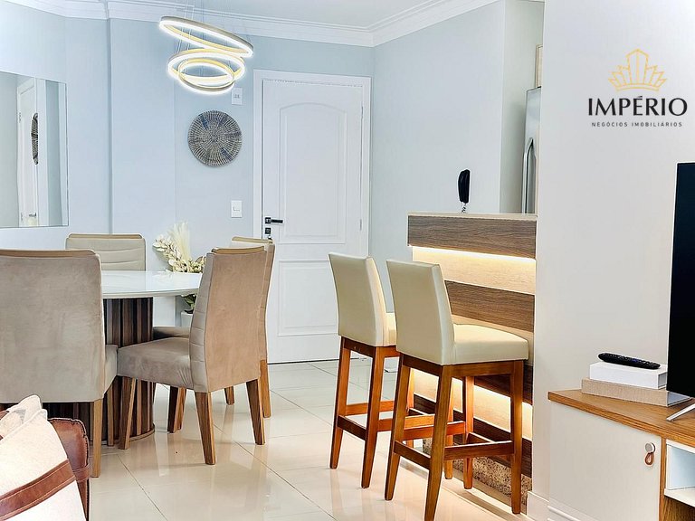 762B - Lindo Apartamento 3 dormitórios na praia de Bombas