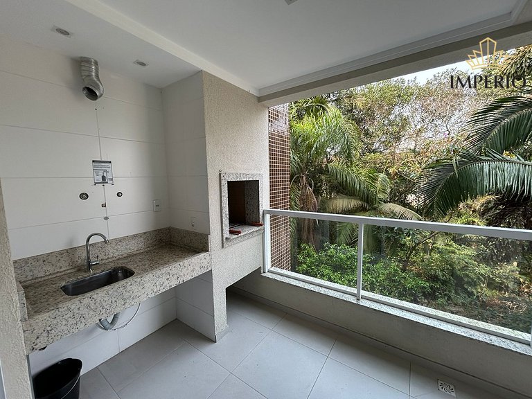 177 - Apartamento aconchegante localizado na praia de Bombas