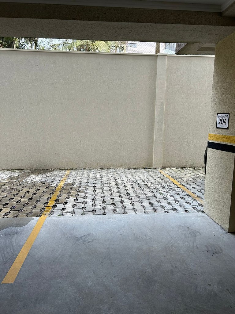 177 - Apartamento aconchegante localizado na praia de Bombas