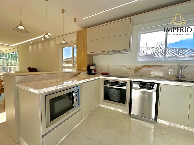 740 - Lindo Apartamento em Bombas