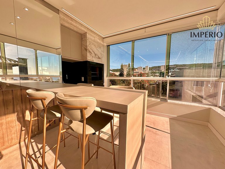 740 - Lindo Apartamento em Bombas