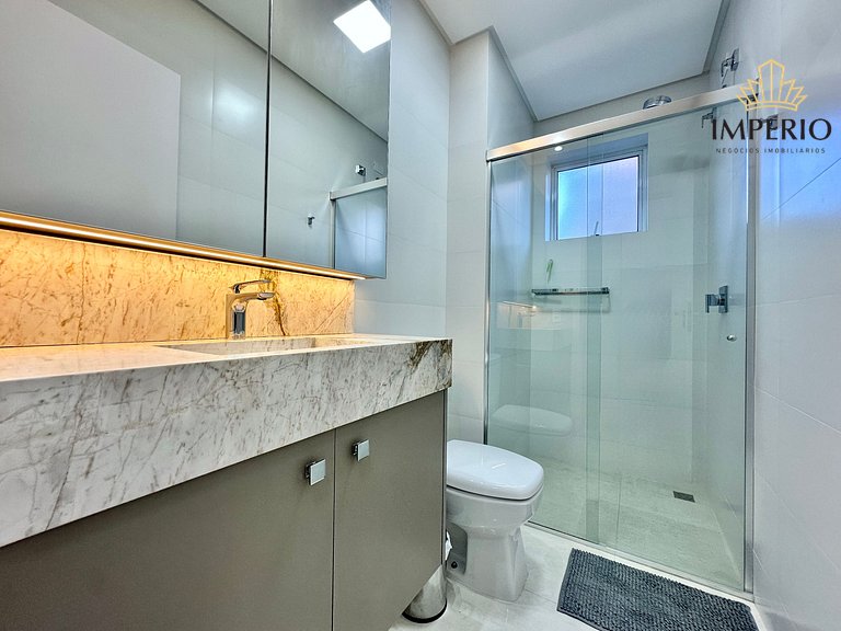 740 - Lindo Apartamento em Bombas