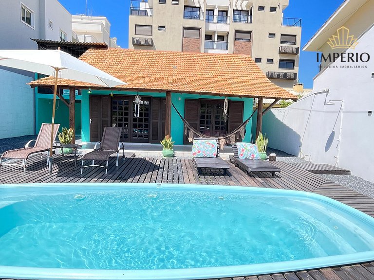 743 - Linda Casa á 160 metros da Praia de Mariscal