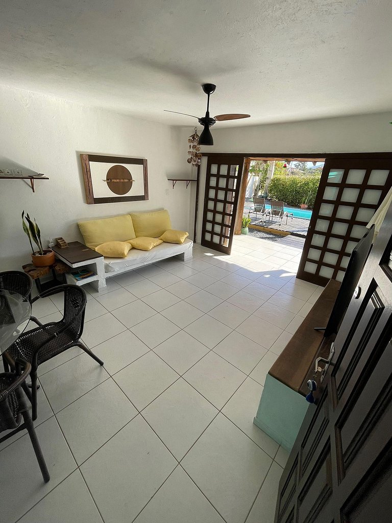 743 - Linda Casa á 160 metros da Praia de Mariscal