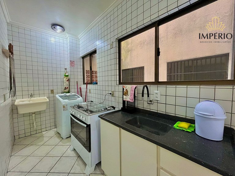 749 - Apartamento 03 dormitórios 50m da Praia de Bombinhas