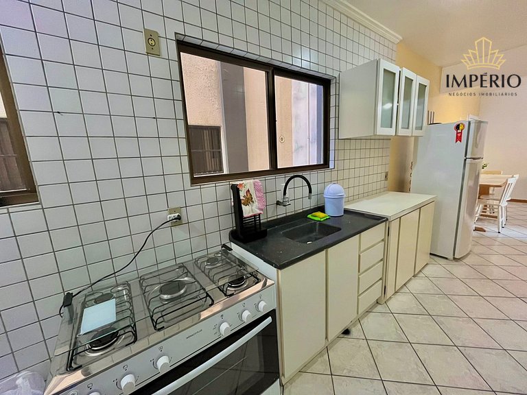 749 - Apartamento 03 dormitórios 50m da Praia de Bombinhas