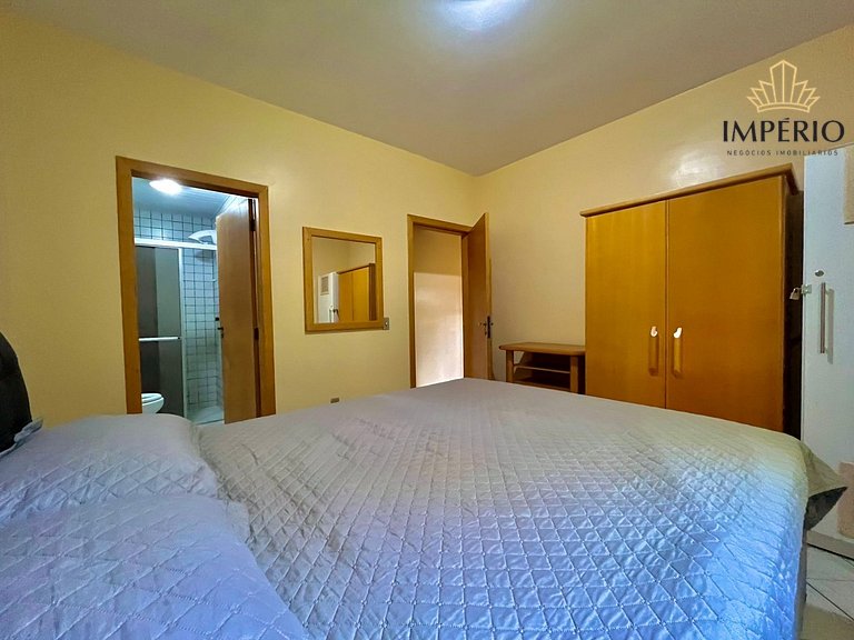749 - Apartamento 03 dormitórios 50m da Praia de Bombinhas