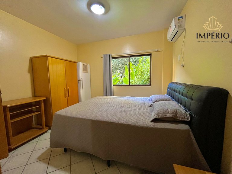 749 - Apartamento 03 dormitórios 50m da Praia de Bombinhas