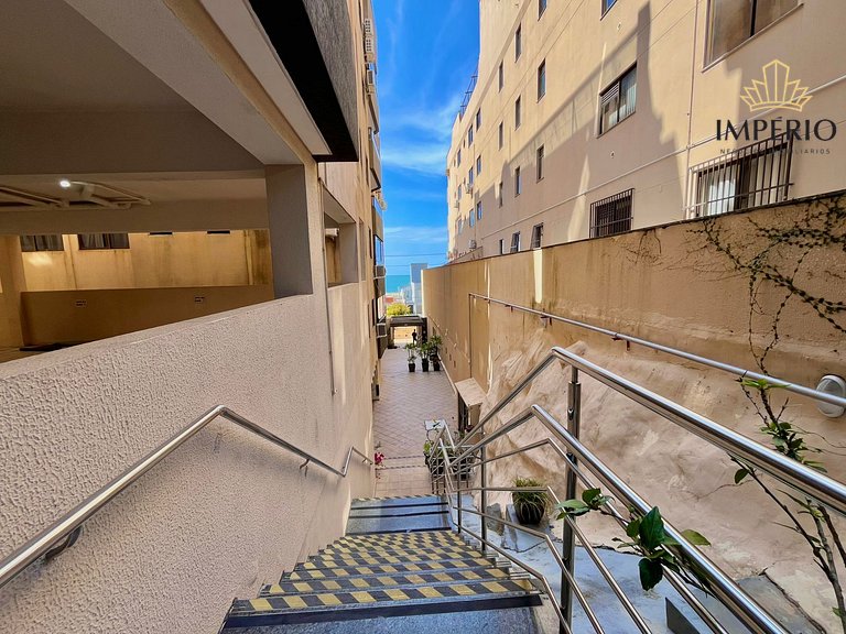 749 - Apartamento 03 dormitórios 50m da Praia de Bombinhas