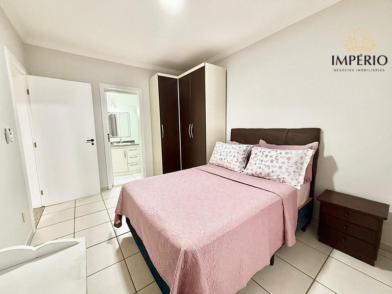 745 - Excelente Apto 2 Quartos na Praia de Bombas