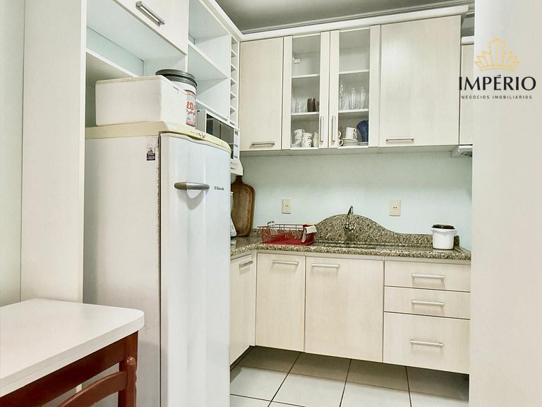 745 - Excelente Apto 2 Quartos na Praia de Bombas