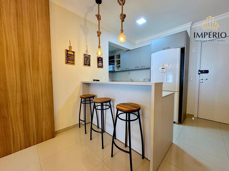 002C - Excelente apartamento 3 quartos em Bombas