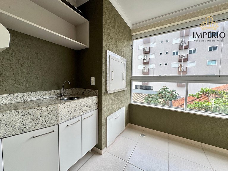 002C - Excelente apartamento 3 quartos em Bombas