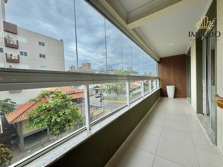 002C - Excelente apartamento 3 quartos em Bombas