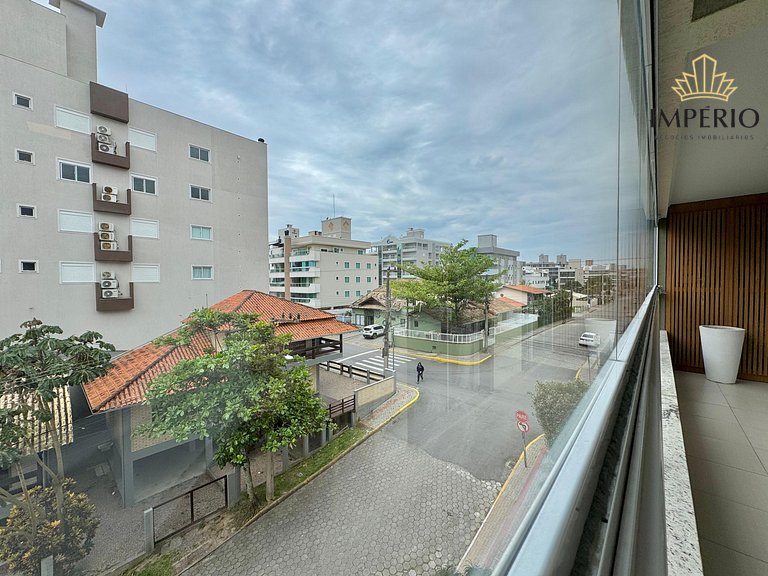 002C - Excelente apartamento 3 quartos em Bombas