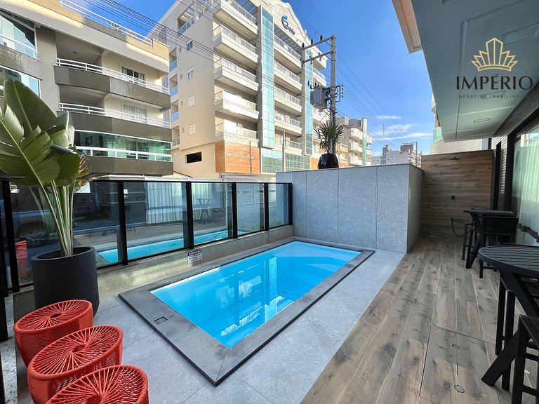 757 - Cobertura a poucos metros do mar em Bombas