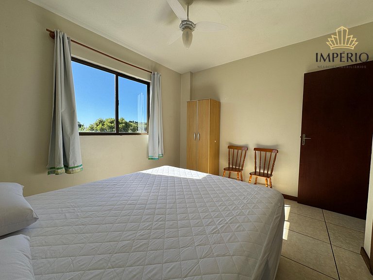 093 - Apto confortável na praia de Bombinhas