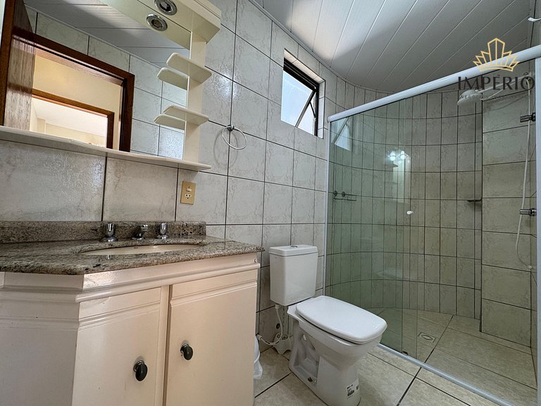 093 - Apto confortável na praia de Bombinhas