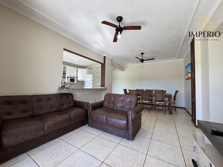 093 - Apto confortável na praia de Bombinhas