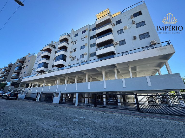 093 - Apto confortável na praia de Bombinhas