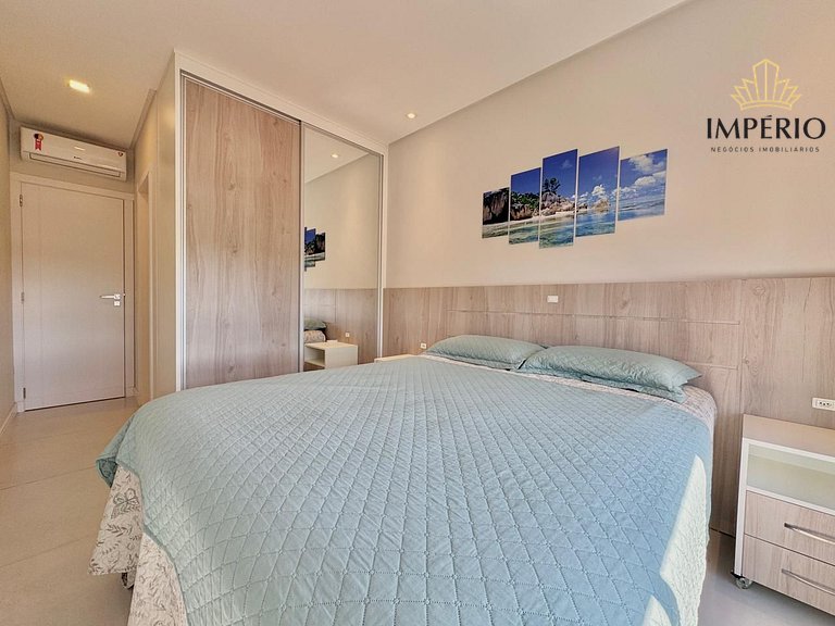 002A - Lindo apartamento no centro de Bombinhas