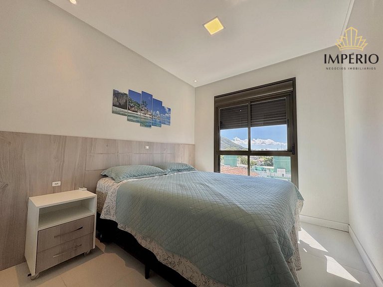 002A - Lindo apartamento no centro de Bombinhas