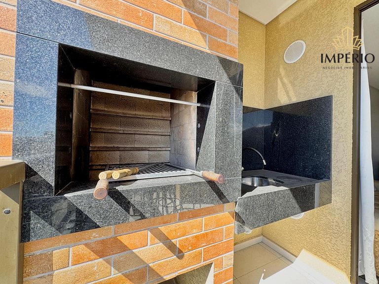 002A - Lindo apartamento no centro de Bombinhas