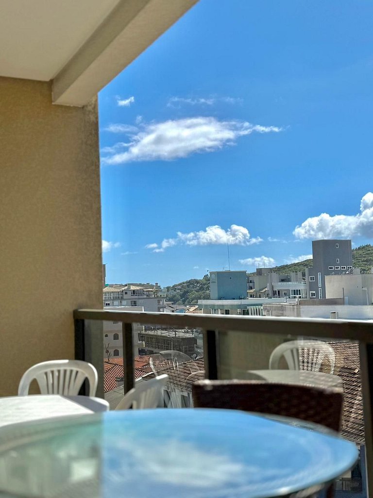 002A - Lindo apartamento no centro de Bombinhas