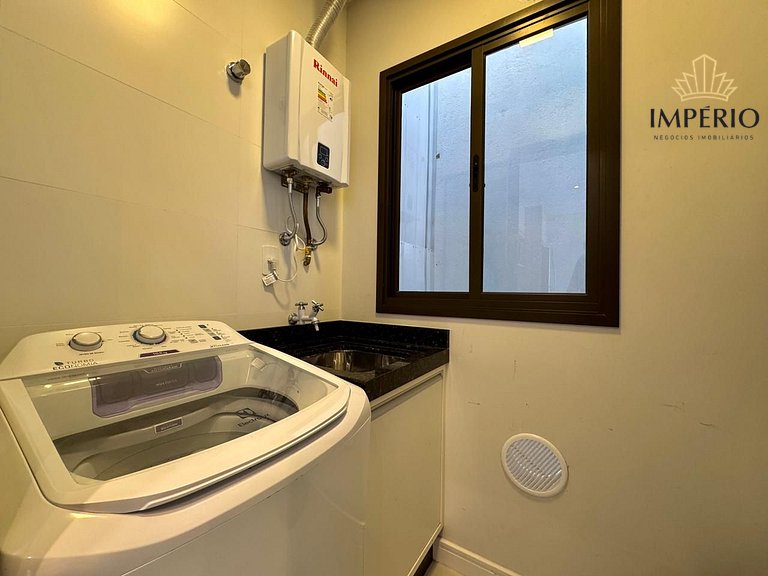 002A - Lindo apartamento no centro de Bombinhas