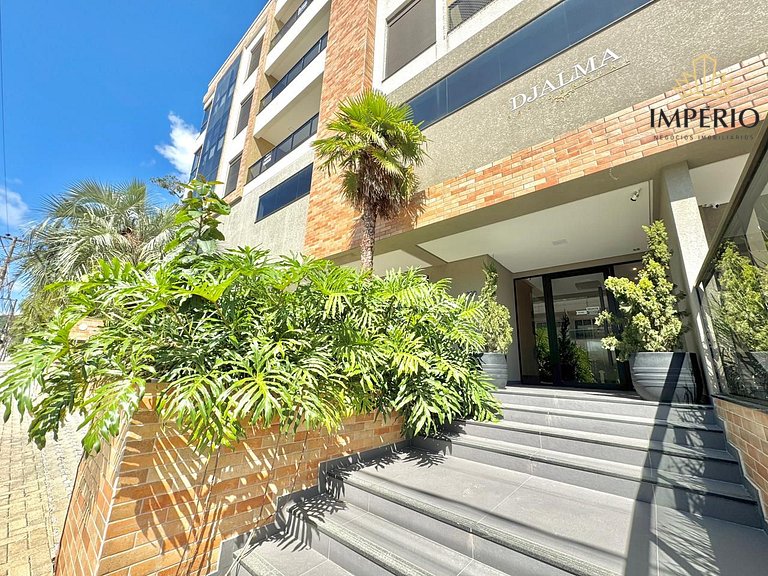 002A - Lindo apartamento no centro de Bombinhas