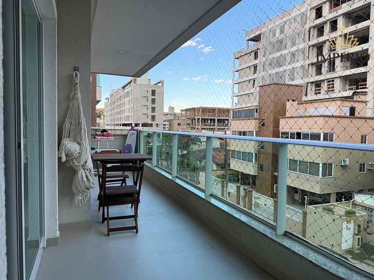 765 - Lindo Apartamento na Praia de Bombas