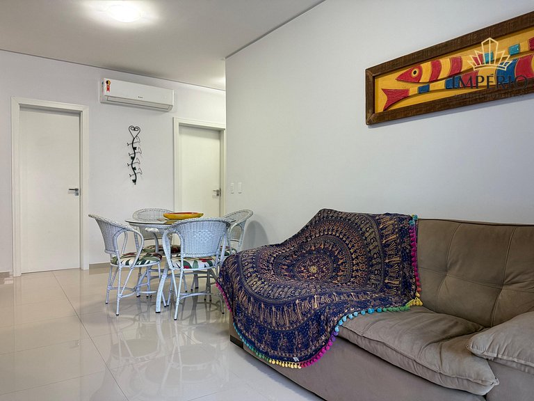 765 - Lindo Apartamento na Praia de Bombas