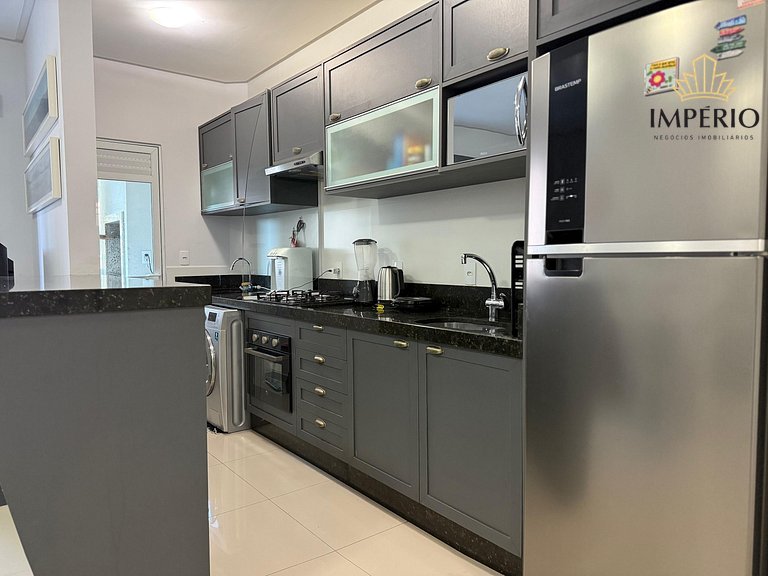 765 - Lindo Apartamento na Praia de Bombas