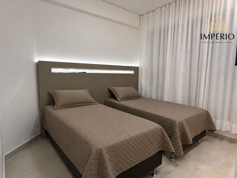 768A - Lindo apartamento na praia de Bombas
