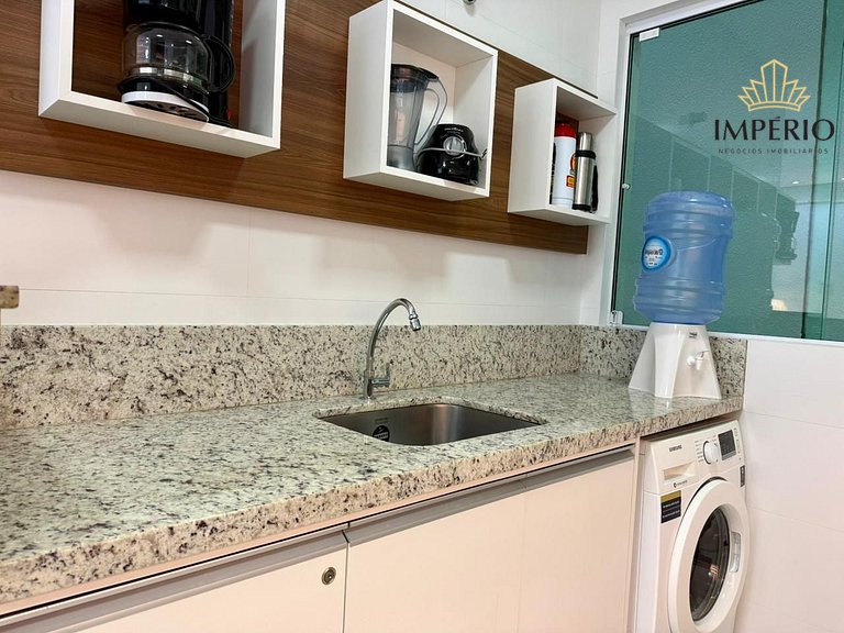 768 - Lindo apartamento a 100M na praia de Bombas