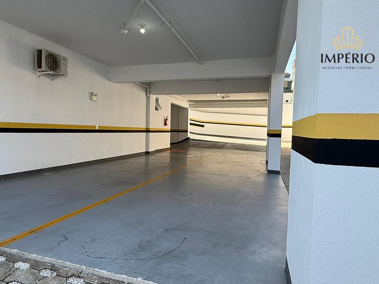 768 - Lindo apartamento a 100M na praia de Bombas