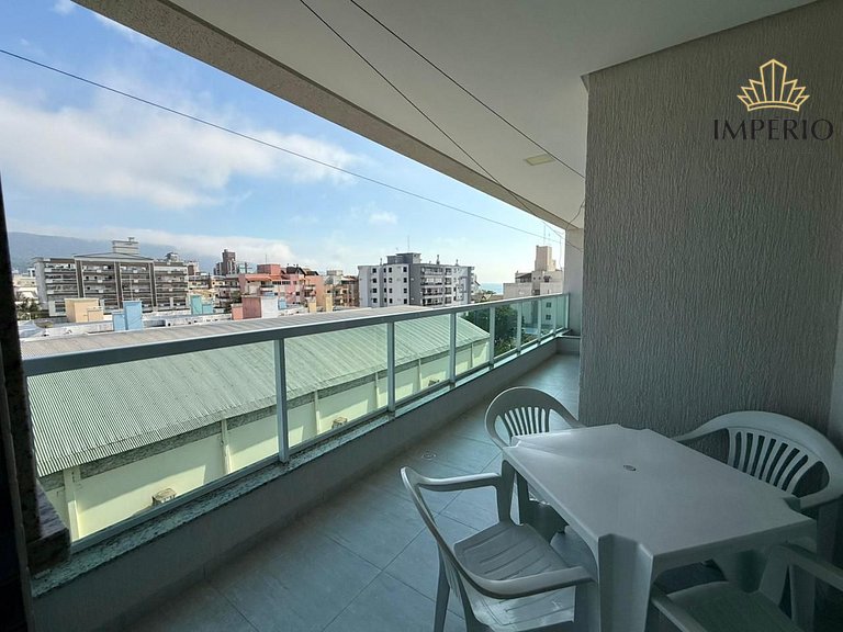 768 - Lindo apartamento a 100M na praia de Bombas